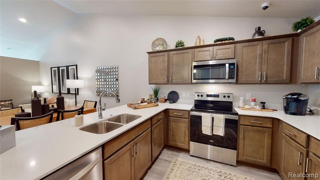 4000 Insignia 2, Clarkston, MI 48346