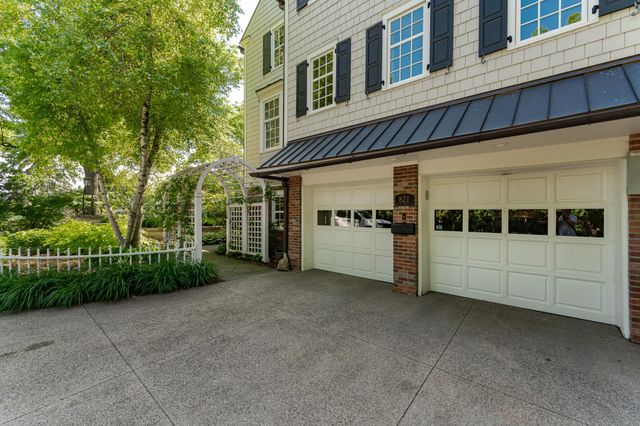 821 8th Avenue SW, Rochester, MN 55902