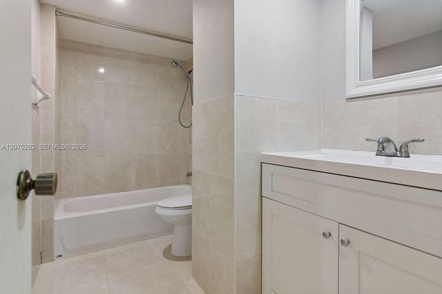 2524 SW 122nd Court, Miami, FL 33175