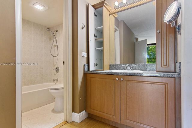 2524 SW 122nd Court, Miami, FL 33175