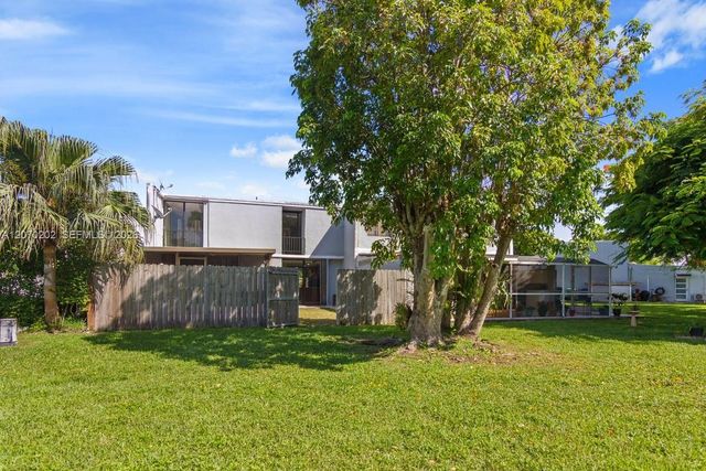 2524 SW 122nd Court, Miami, FL 33175