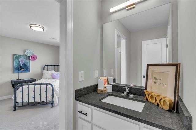 17483 W 169th Terrace, Olathe, KS 66062