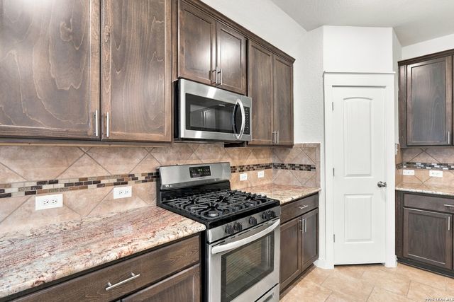 517 Candor Stone, Cibolo, TX 78108