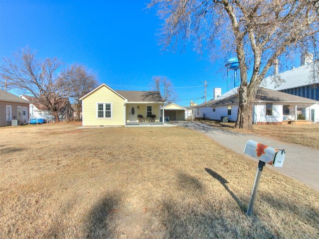 308 E Broadway Avenue, Kingfisher, OK 73750
