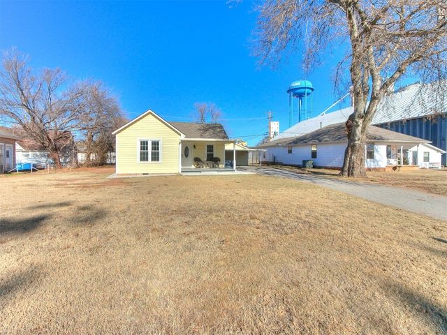 308 E Broadway Avenue, Kingfisher, OK 73750