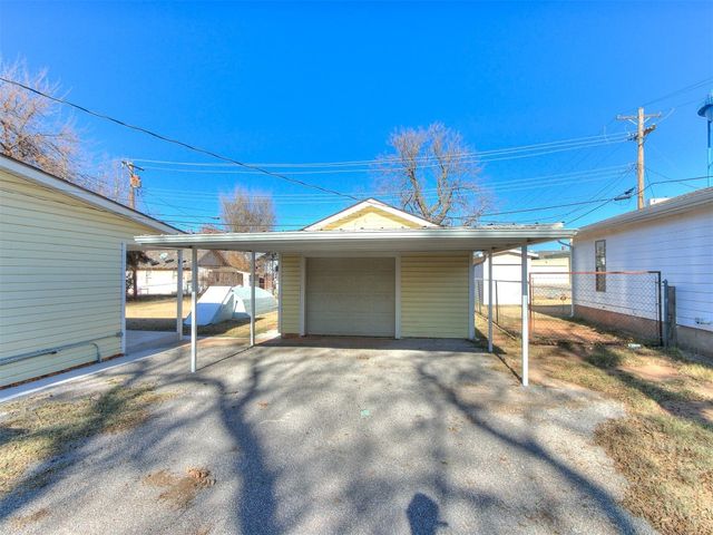 308 E Broadway Avenue, Kingfisher, OK 73750