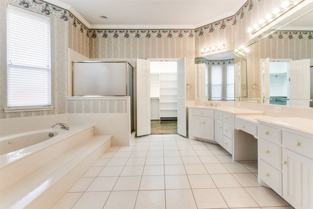 1119 Creekwood Drive, Garland, TX 75044