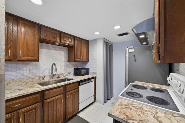 2802 Southern Cross Drive, Garland, TX 75044