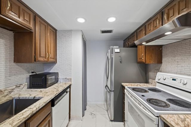 2802 Southern Cross Drive, Garland, TX 75044