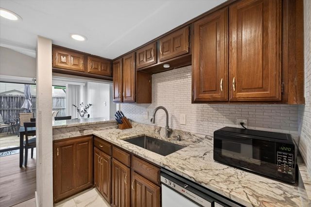 2802 Southern Cross Drive, Garland, TX 75044