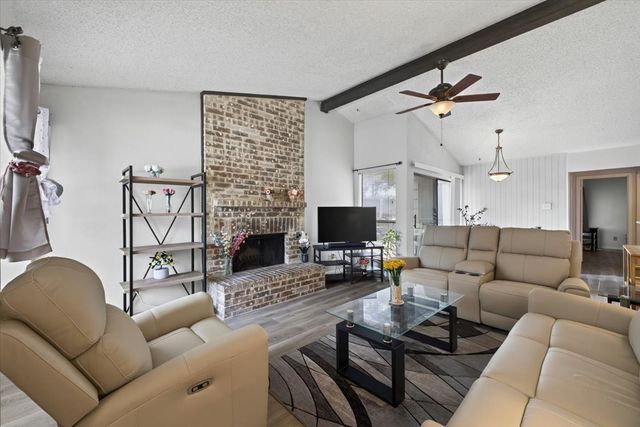 2802 Southern Cross Drive, Garland, TX 75044