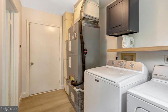 6 WEST CT, Sterling, VA 20165