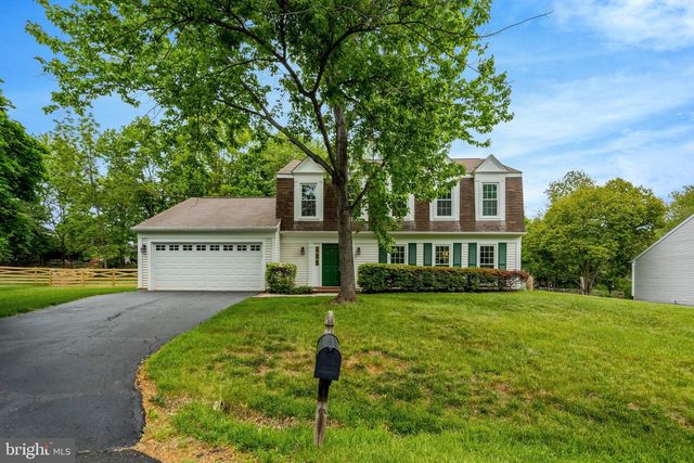 6 WEST CT, Sterling, VA 20165