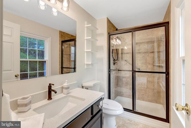 6 WEST CT, Sterling, VA 20165