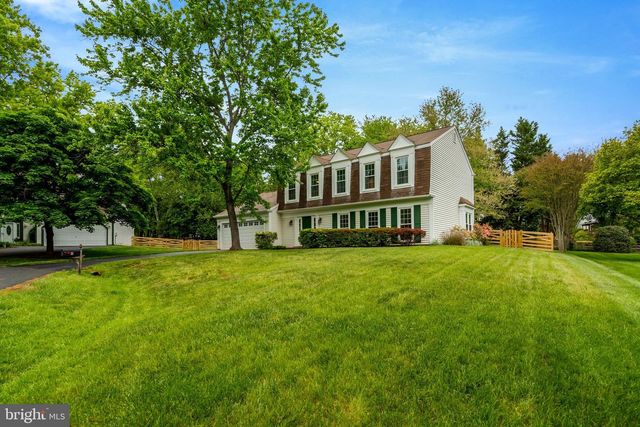 6 WEST CT, Sterling, VA 20165