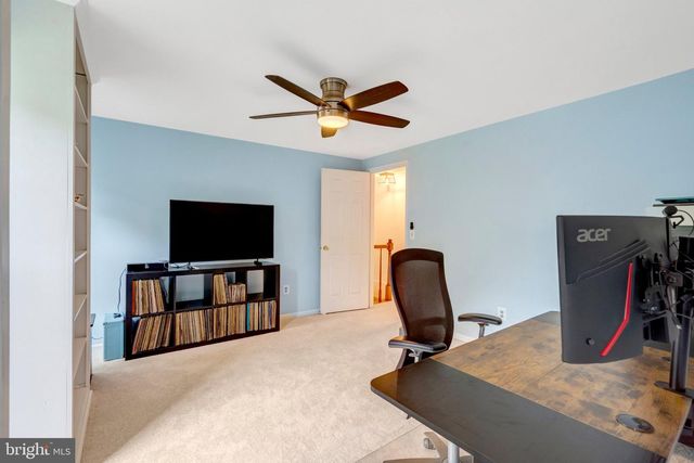 6 WEST CT, Sterling, VA 20165