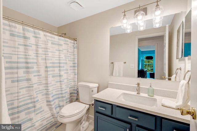 6 WEST CT, Sterling, VA 20165