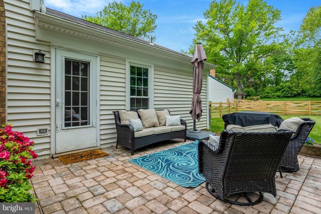 6 WEST CT, Sterling, VA 20165