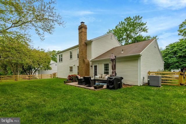 6 WEST CT, Sterling, VA 20165