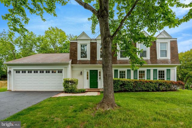 6 WEST CT, Sterling, VA 20165