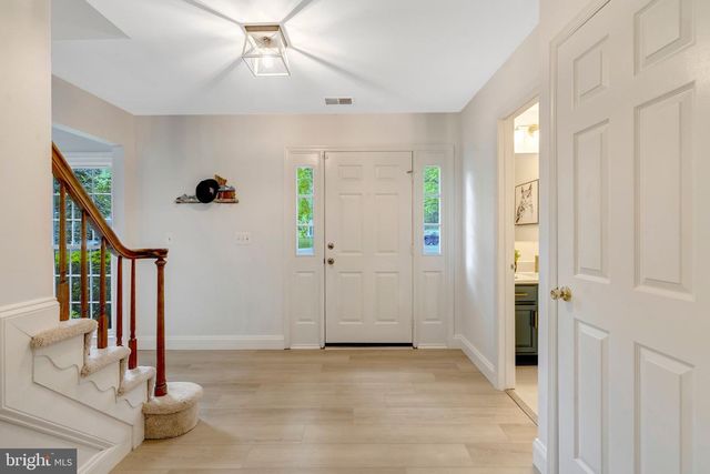 6 WEST CT, Sterling, VA 20165