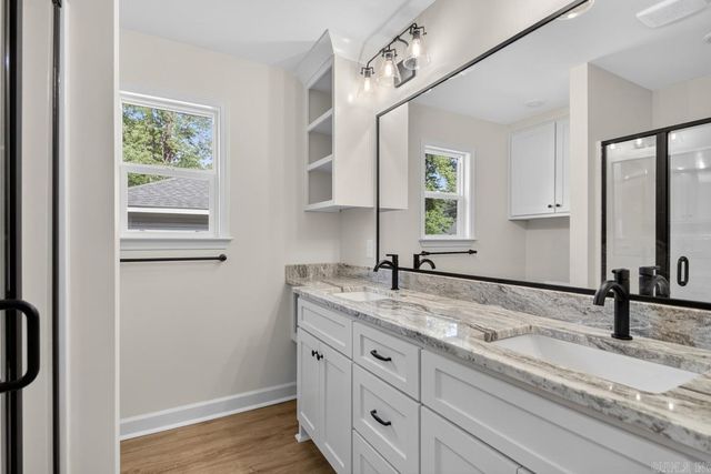 214 Pineview Avenue, Sherwood, AR 72120