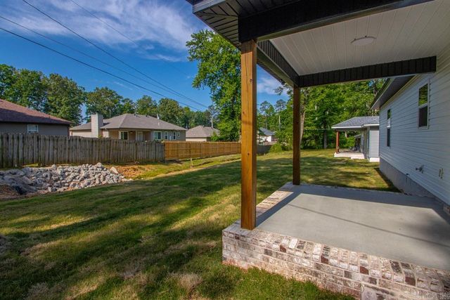 214 Pineview Avenue, Sherwood, AR 72120