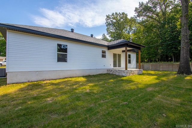 214 Pineview Avenue, Sherwood, AR 72120