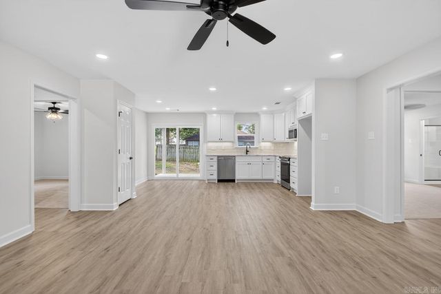 214 Pineview Avenue, Sherwood, AR 72120