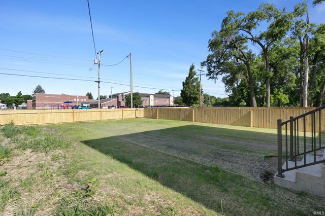 1011 Allen Street, South Bend, IN 46616