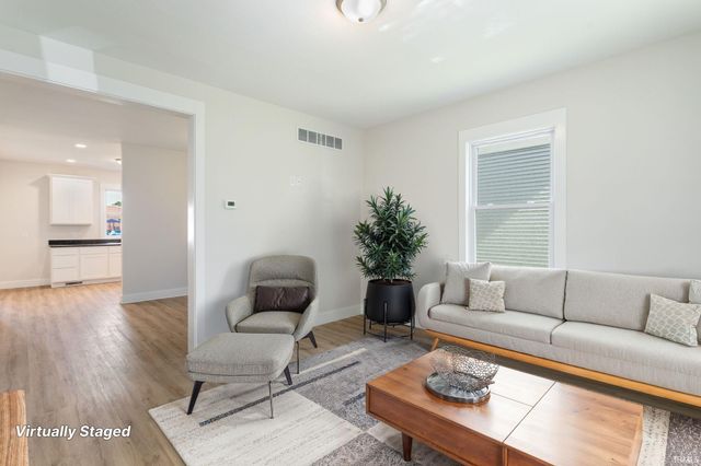 1011 Allen Street, South Bend, IN 46616