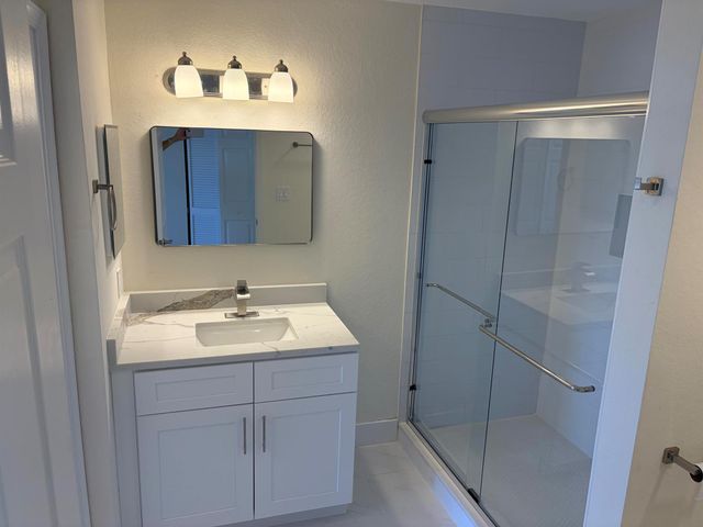 1801 N Flagler Drive 926, West Palm Beach, FL 33407