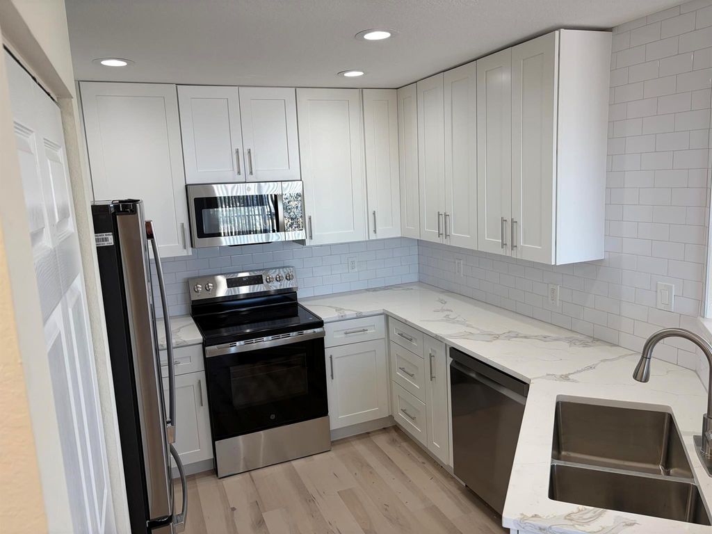 1801 N Flagler Drive 926, West Palm Beach, FL 33407