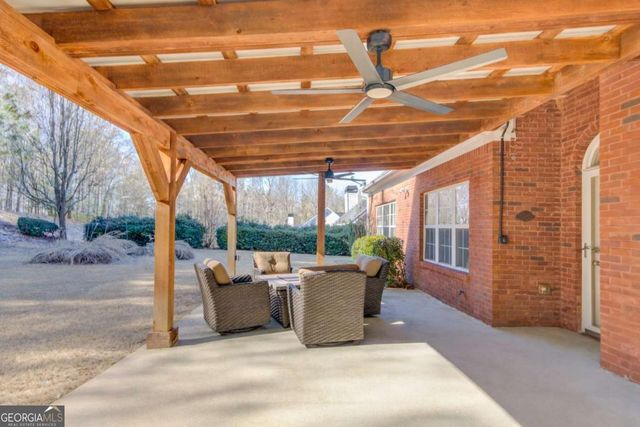 2052 Double Springs Place, Monroe, GA 30656