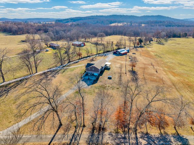 126 Dial Ln, Rickman, TN 38580