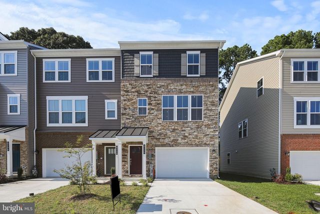 8250 LONGFORD RD, Millersville, MD 21108