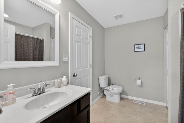 11405 Vermont Place, Crown Point, IN 46307