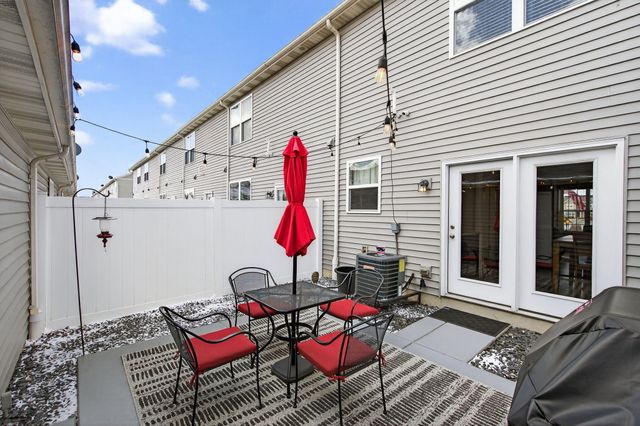 11405 Vermont Place, Crown Point, IN 46307