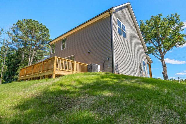 1001 Walnut Grove Rd, Dickson, TN 37055