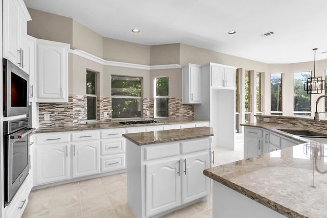 504 Broad Leaf Lane, Mckinney, TX 75072