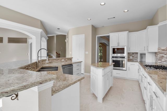 504 Broad Leaf Lane, Mckinney, TX 75072