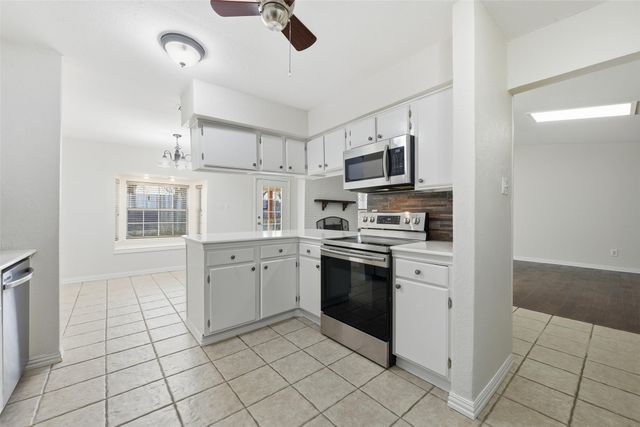 517 Panay Way Drive, Fort Worth, TX 76108