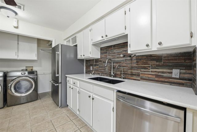 517 Panay Way Drive, Fort Worth, TX 76108