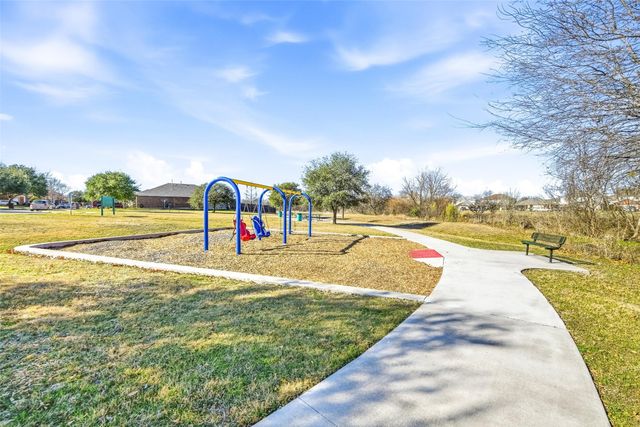 517 Panay Way Drive, Fort Worth, TX 76108