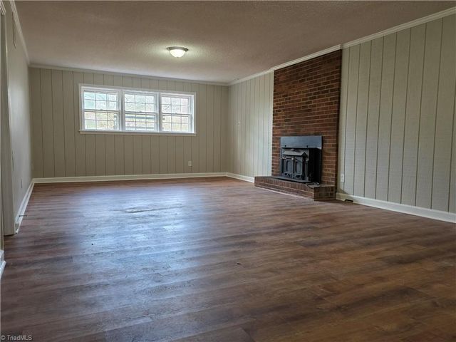 157 Woodbriar Road, Winston-salem, NC 27106