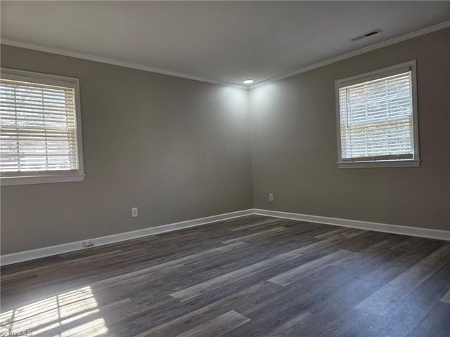 157 Woodbriar Road, Winston-salem, NC 27106