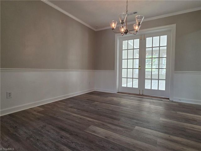 157 Woodbriar Road, Winston-salem, NC 27106