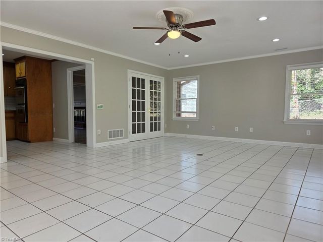 157 Woodbriar Road, Winston-salem, NC 27106