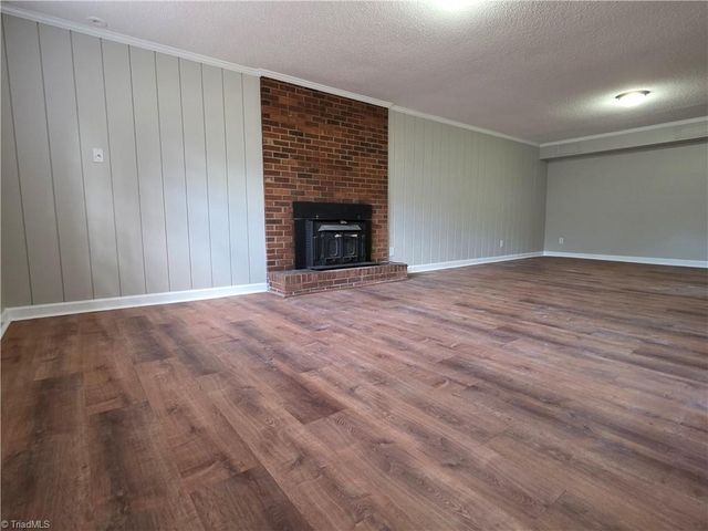 157 Woodbriar Road, Winston-salem, NC 27106