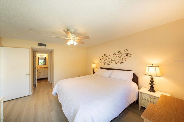 696 BIRD BAY DRIVE W 138, Venice, FL 34285